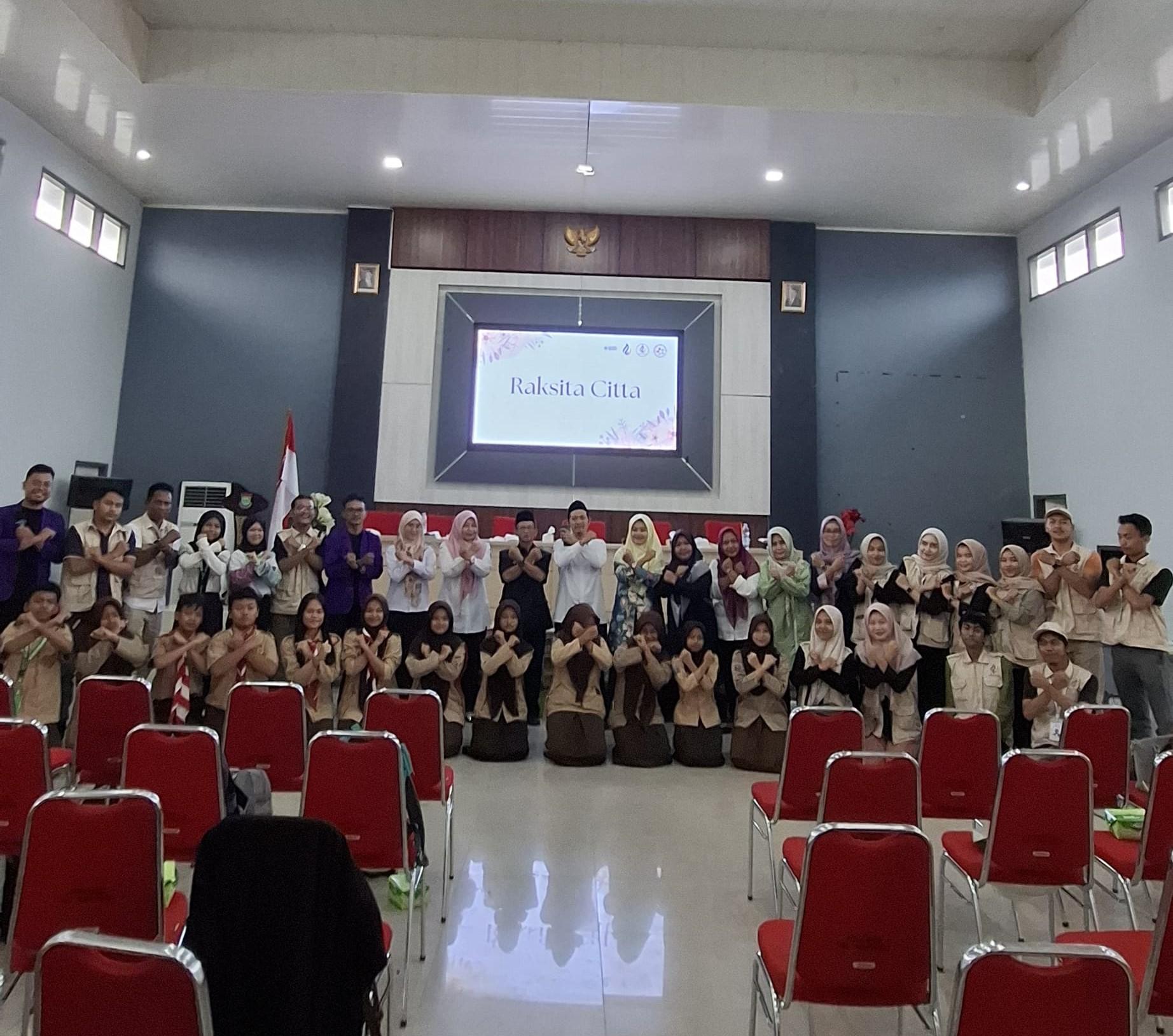 Kelompok KKN “RAKSITA CITTA 24” mengadakan Kegiatan Penyuluhan  “Pencegahan Pernikahan Dini”